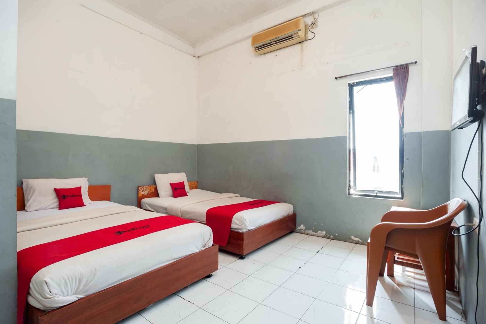 Hotel O Bandar Lampung Near Teropong Kota Bukit Cindy Formerly Divka Residence Екстер'єр фото